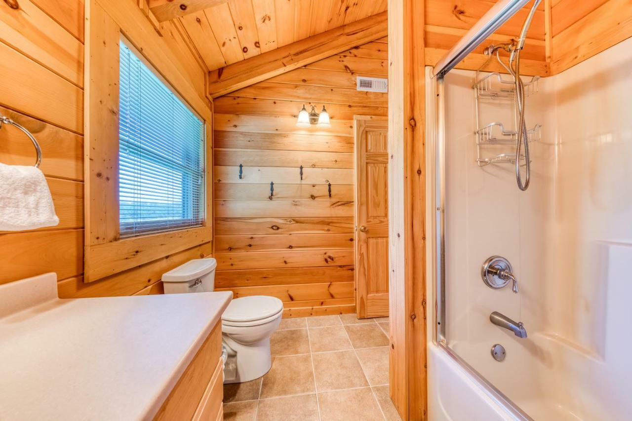 Majestic Lakefront Lodge Sevierville Esterno foto