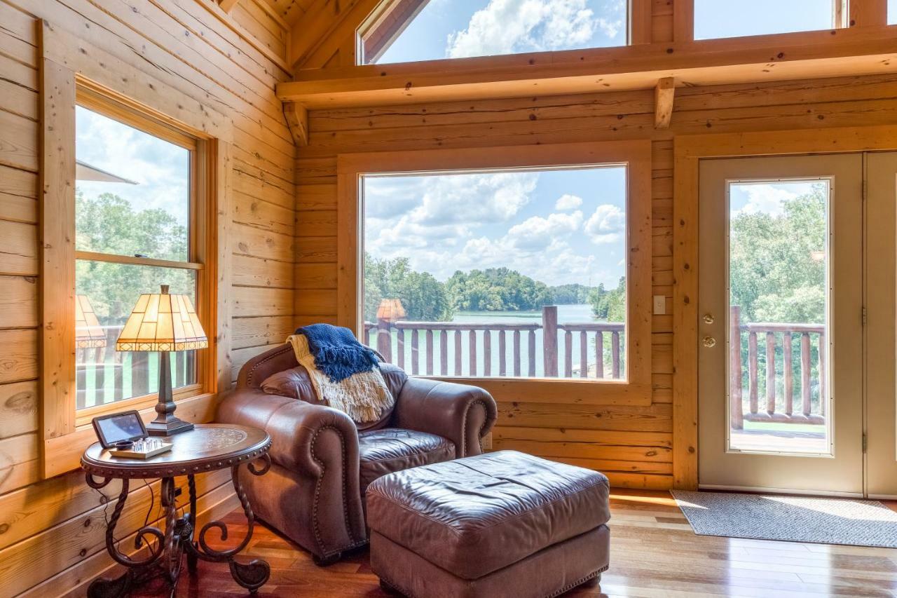 Majestic Lakefront Lodge Sevierville Esterno foto