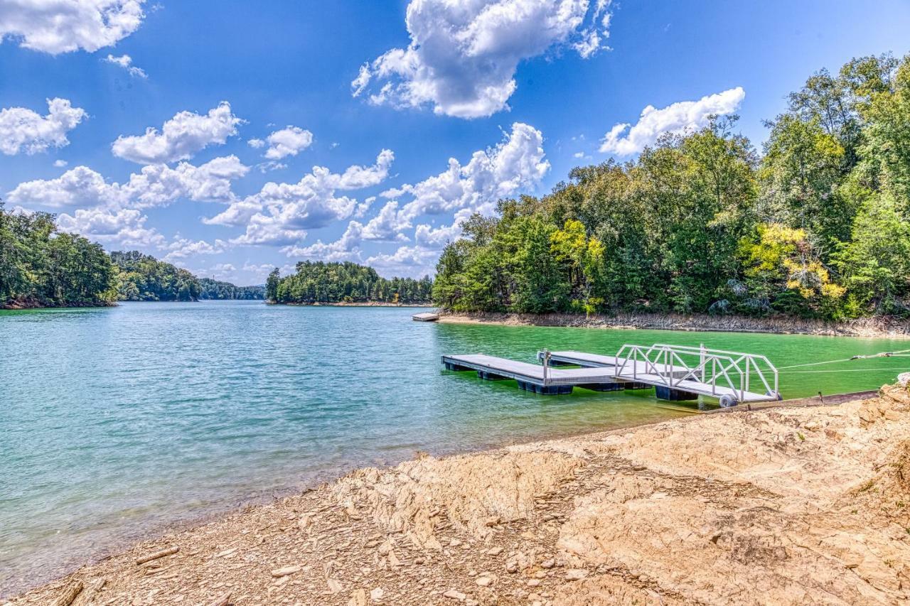 Majestic Lakefront Lodge Sevierville Esterno foto