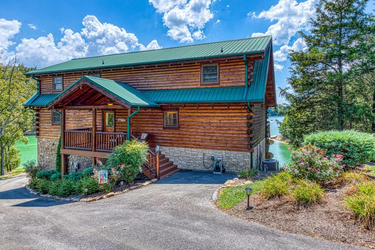 Majestic Lakefront Lodge Sevierville Esterno foto