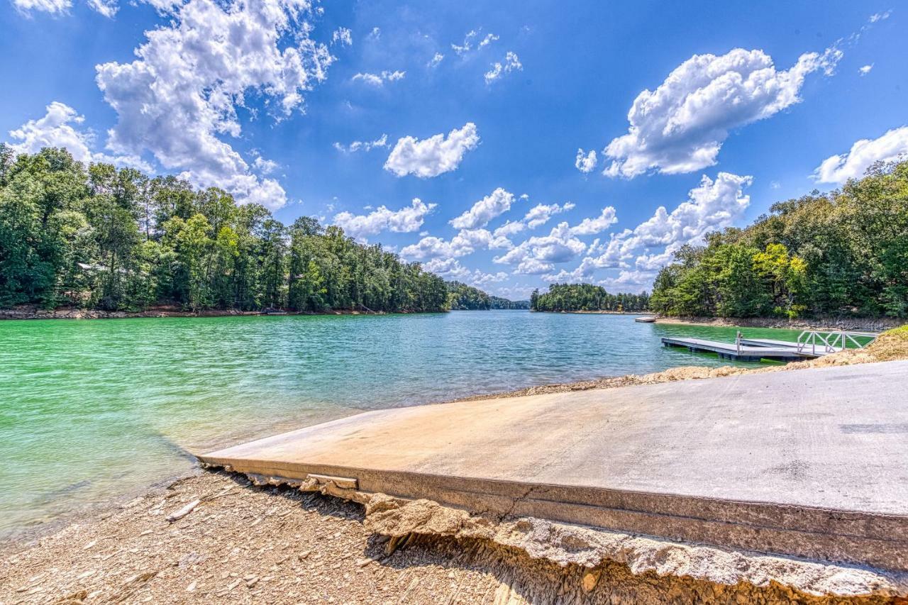 Majestic Lakefront Lodge Sevierville Esterno foto
